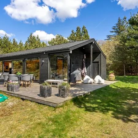 3 Bedroom Cozy In Blokhus