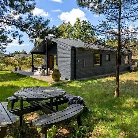 3 Bedroom Cozy In