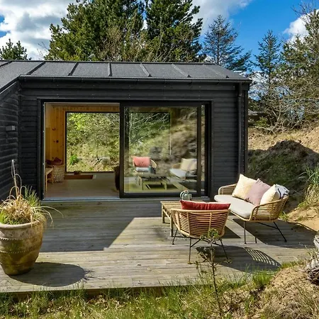 3 Bedroom Cozy In *