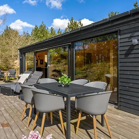 Semesterbostad 3 Bedroom Cozy In