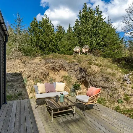 3 Bedroom Cozy In Dom wakacyjny *