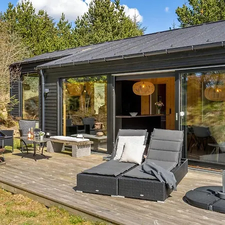 3 Bedroom Cozy In