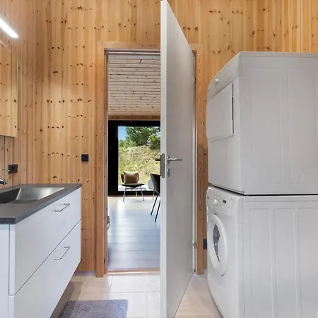 3 Bedroom Cozy In