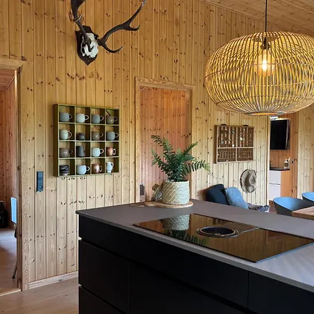Dom wakacyjny 3 Bedroom Cozy In *